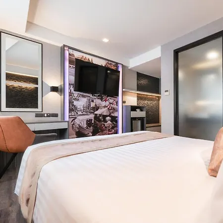 Aspira Gems Center Silom Hotel