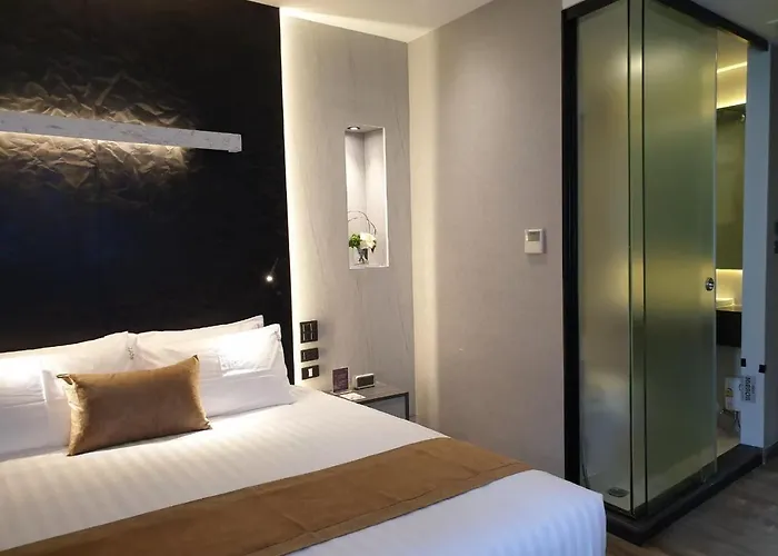 Aspira Gems Center Silom 4* 방콕