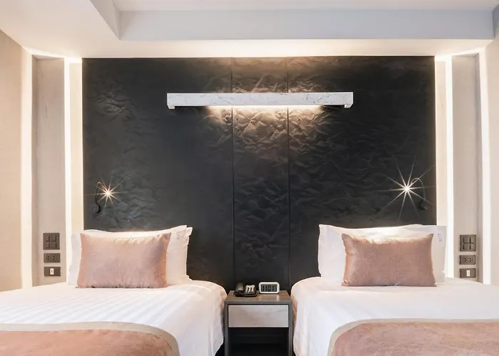 Aspira Gems Center Silom 4*