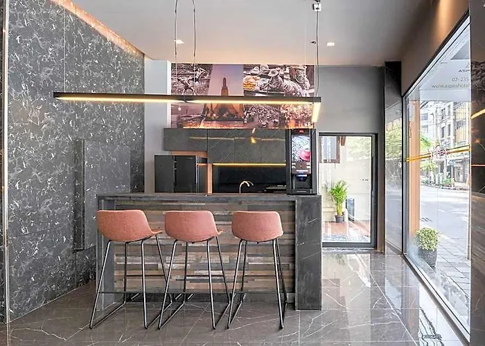 Aspira Gems Center Silom 4* 방콕